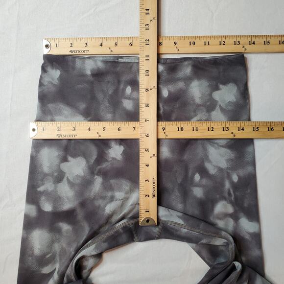 Athleta Womens Size MT Elation Printed 7/8 Tight Watercolor 657538 - Picture 2 of 8